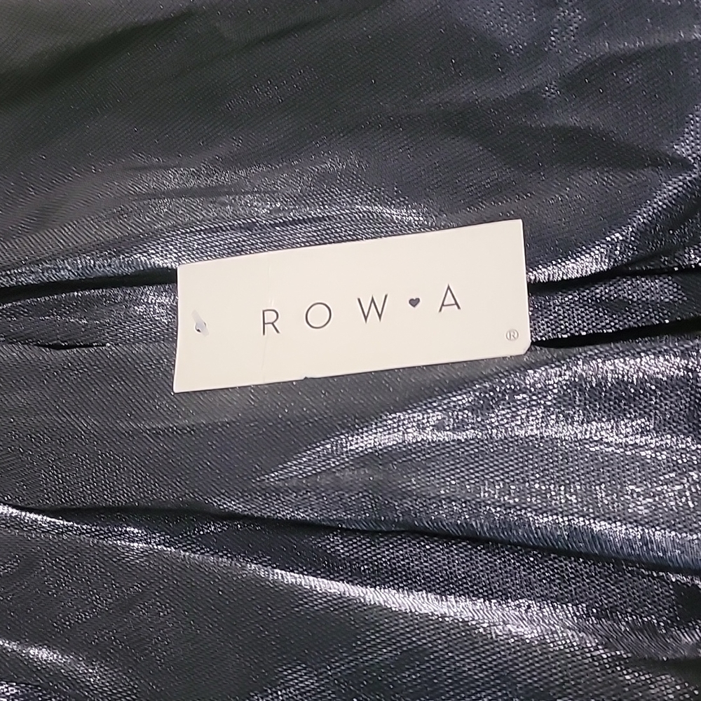 ROW A DRESS - Picture 5 of 11